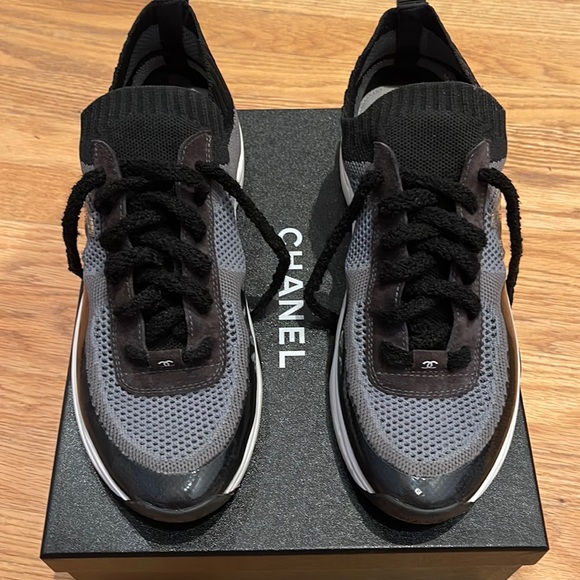 CHANEL Suede, Calfskin & TPU Black & Grey Size 42 - Picture 1 of 5